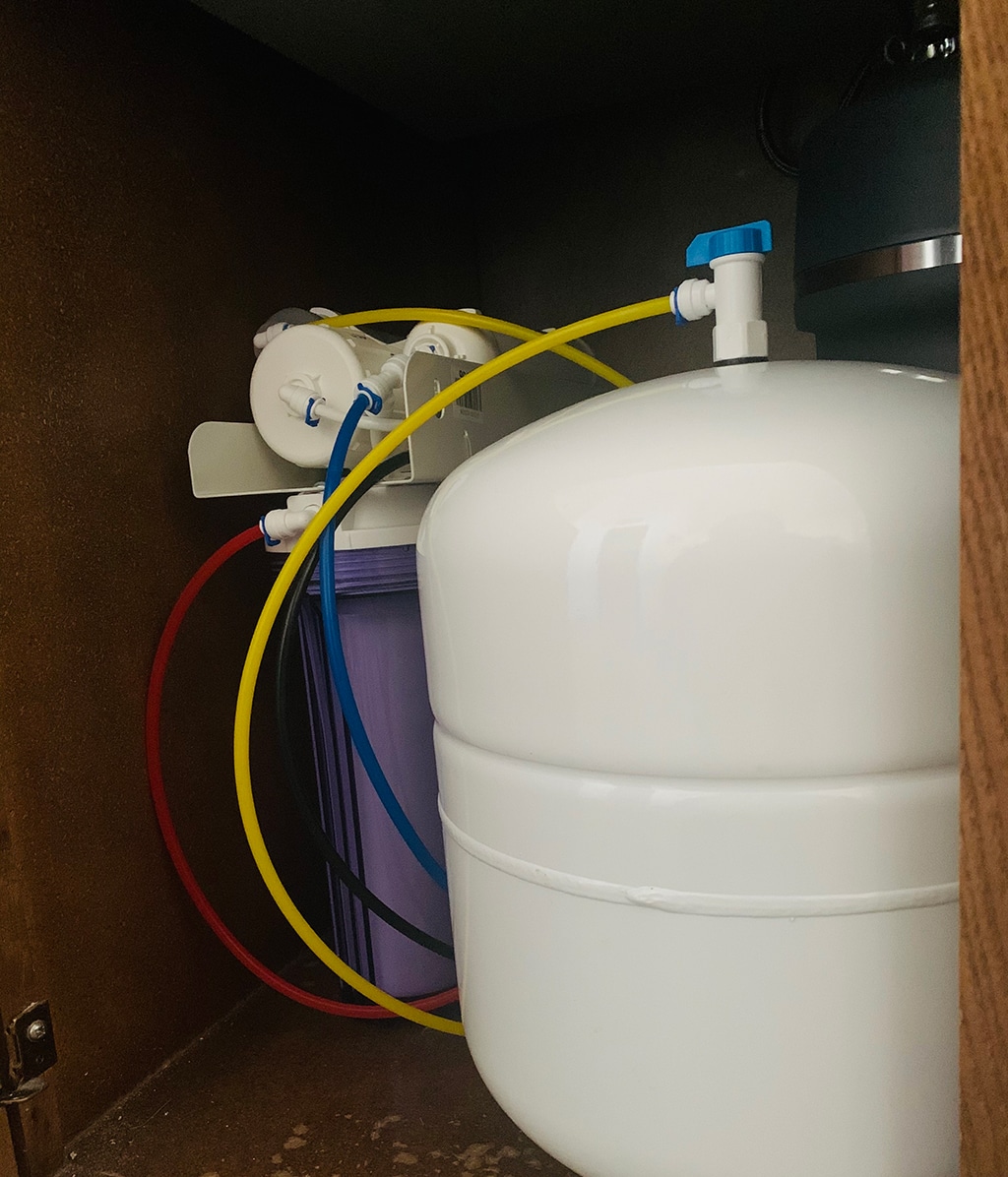 Under-Sink Water Filtration Systems: 8 Reasons To Let A Plumbing Company Install One At Your Home | Myrtle Beach, SC